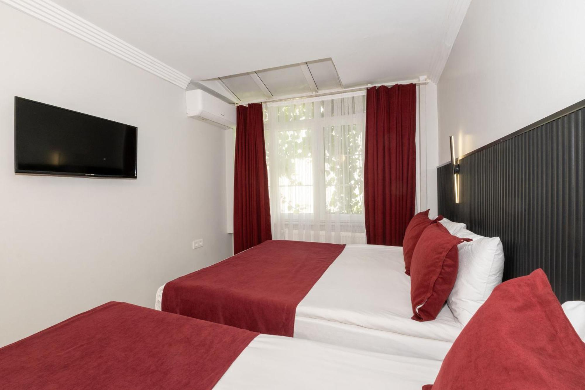 Istanbul Holiday Hotel Exterior photo