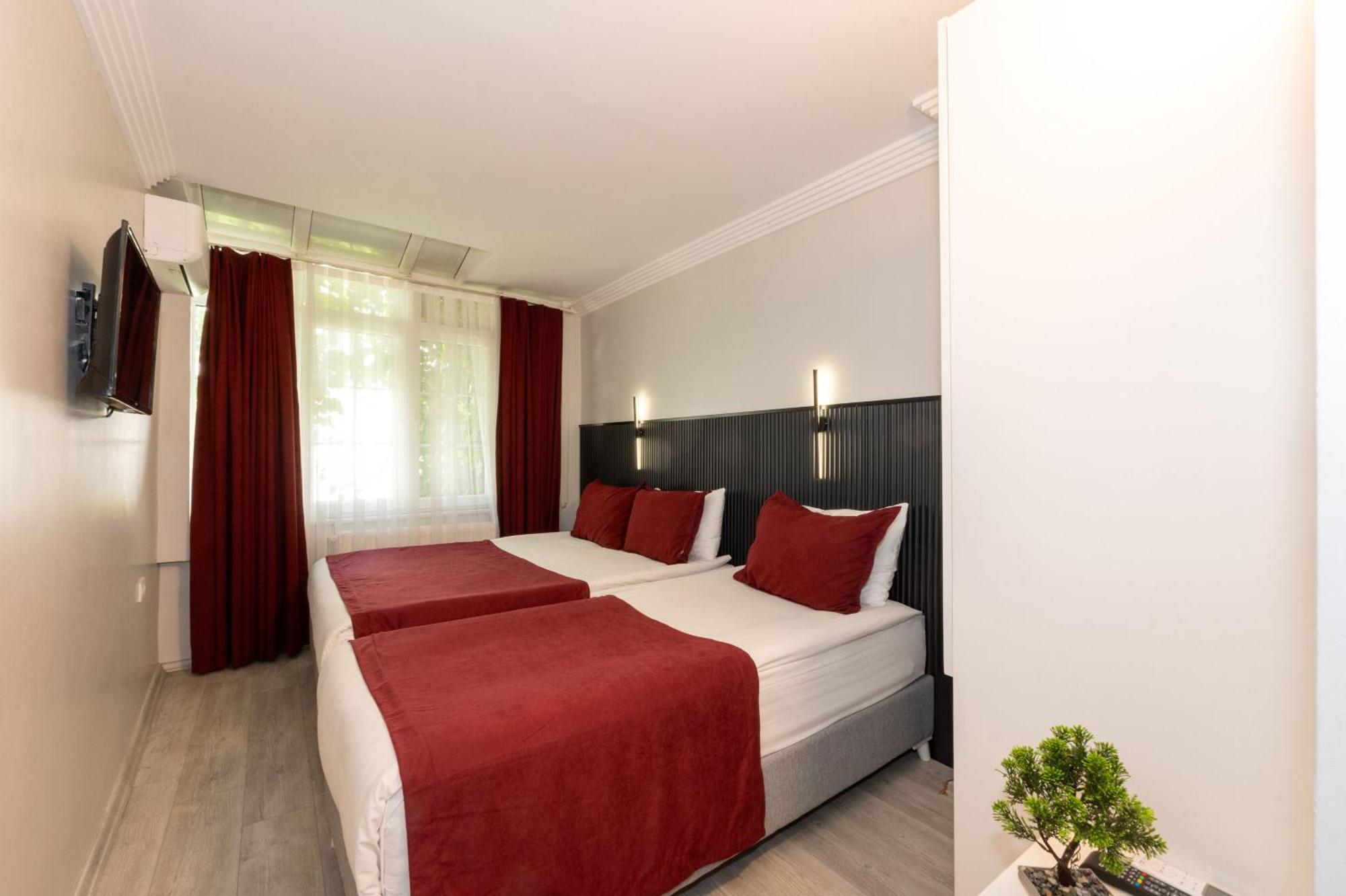 Istanbul Holiday Hotel Exterior photo