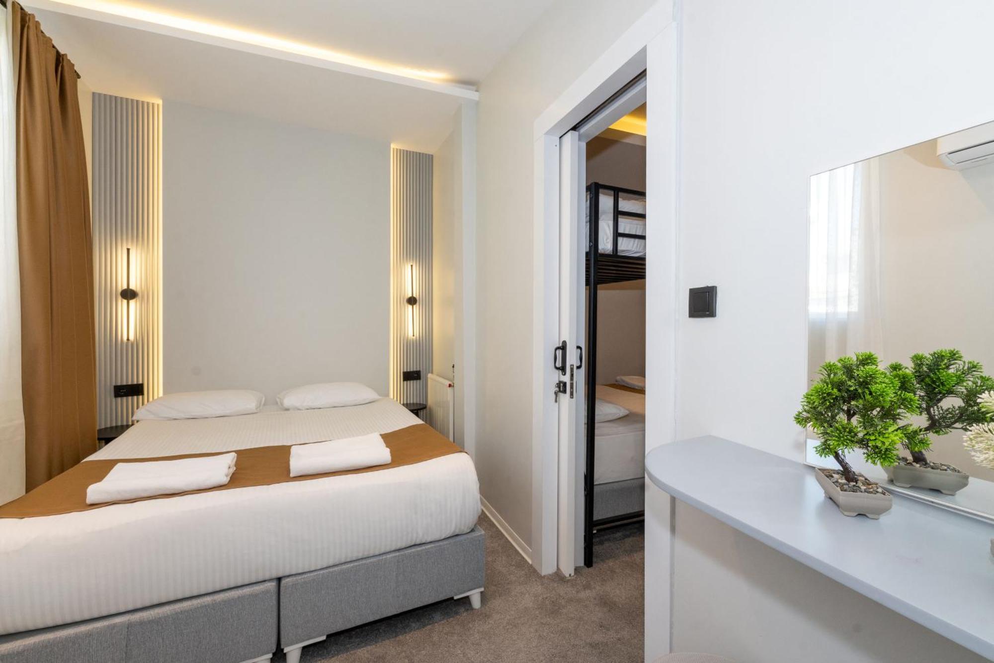 Istanbul Holiday Hotel Exterior photo
